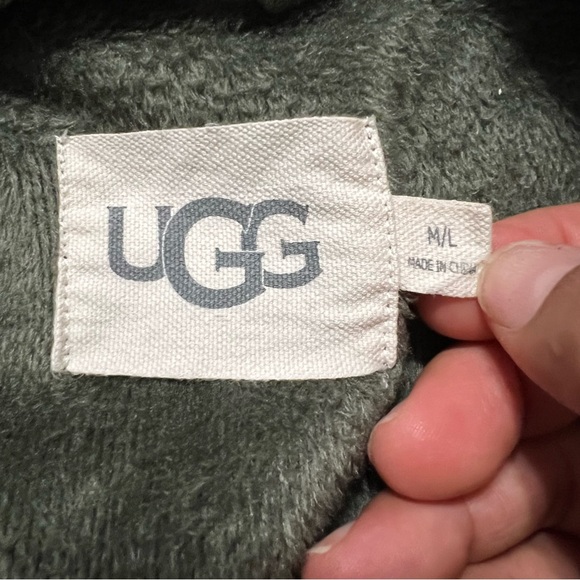 UGG Men's Robinson Two-Tone Robe in Volcano Heather Size M/L - Picture 11 of 12